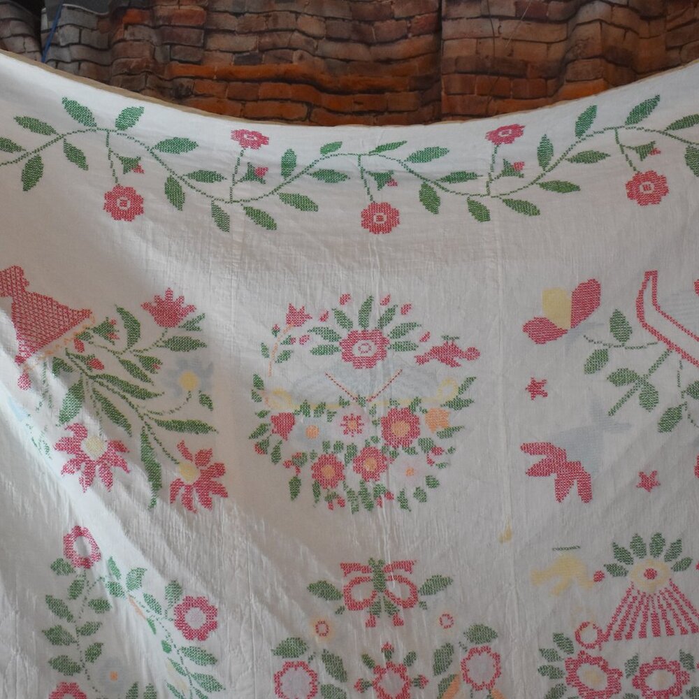 Vintage Handmade Cross Stitched Quilt Embroidered Baltimore Album Quilt 72 X 62 - Picture 7 of 13